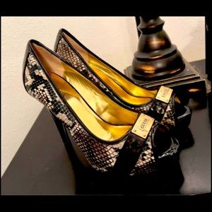 Women’s GUESS HEELS